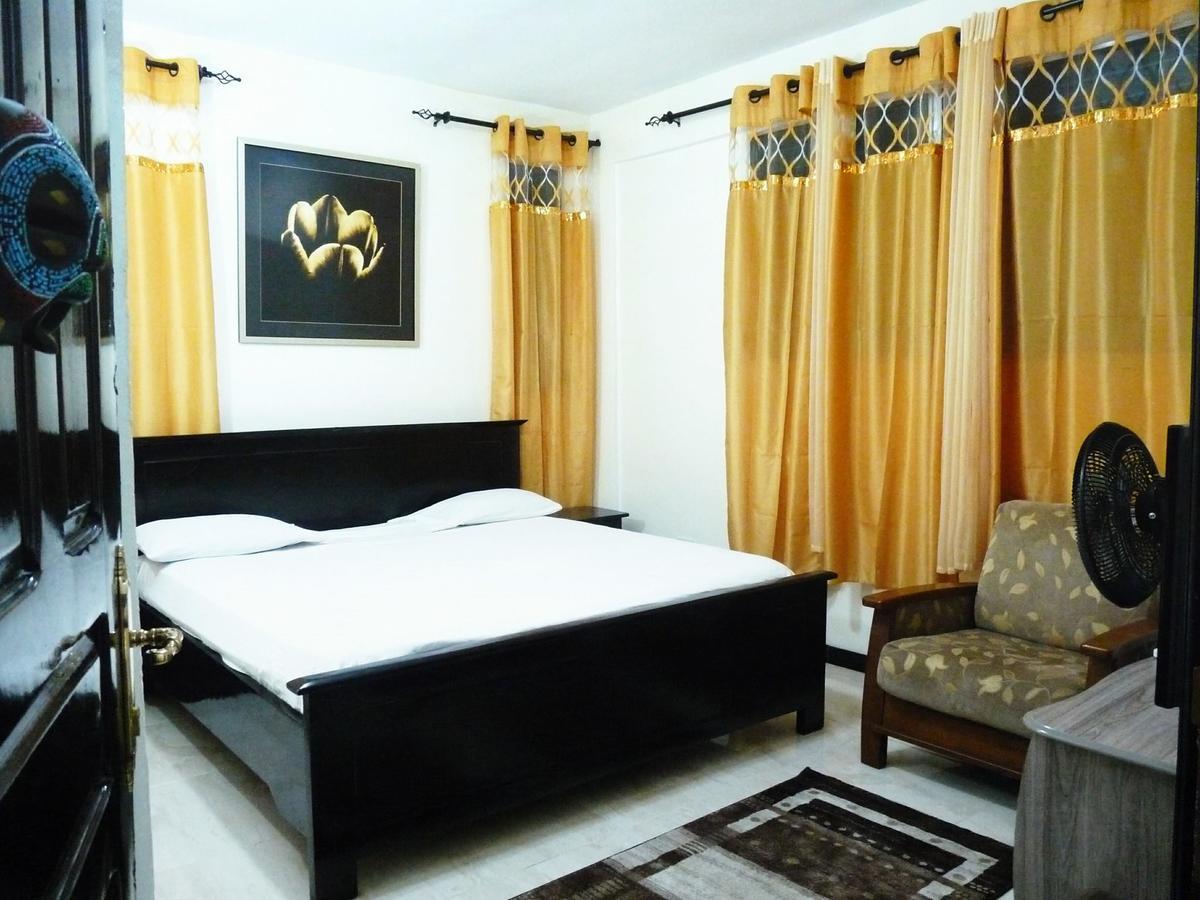 Maryland Guesthouse Monrovia Exterior photo